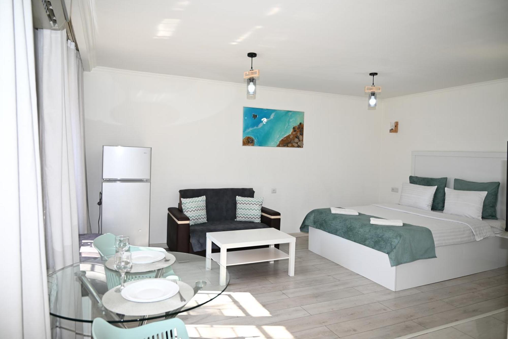 Cozy Apartment Near To The Metro H Kochar 19 Yerevan Bagian luar foto